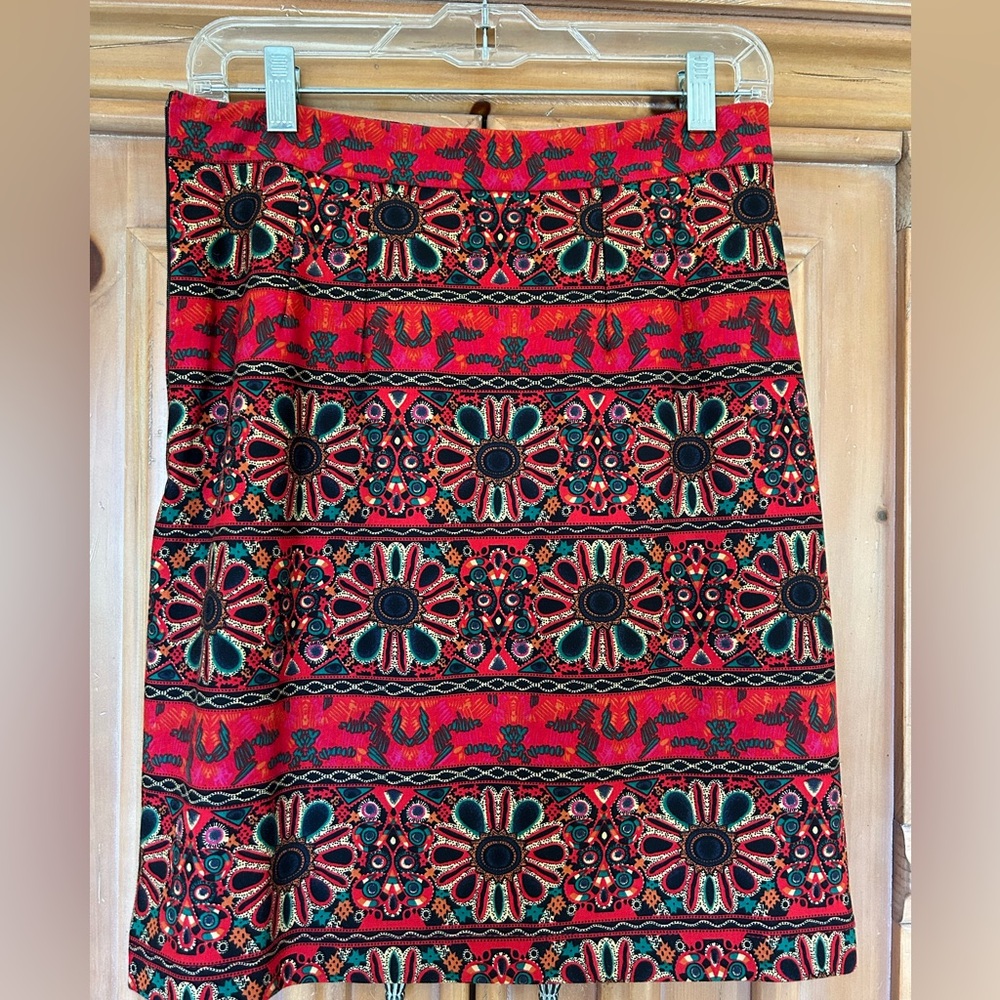 Molly Bracken skirt, red/green/black print, side zip, lined, NWOT, size S - Picture 1 of 2
